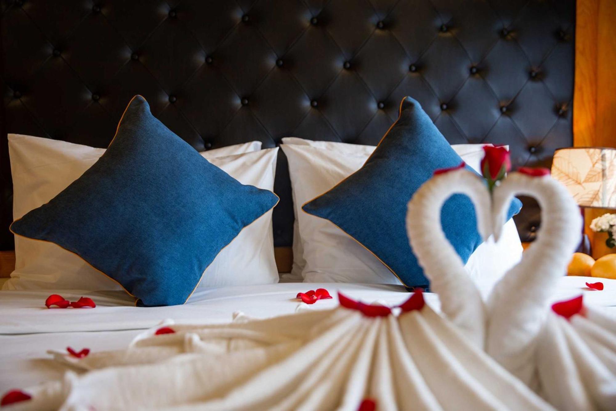 Venezia Boutique Cruises - Catba Island Hotel Chan Chau Ngoại thất bức ảnh
