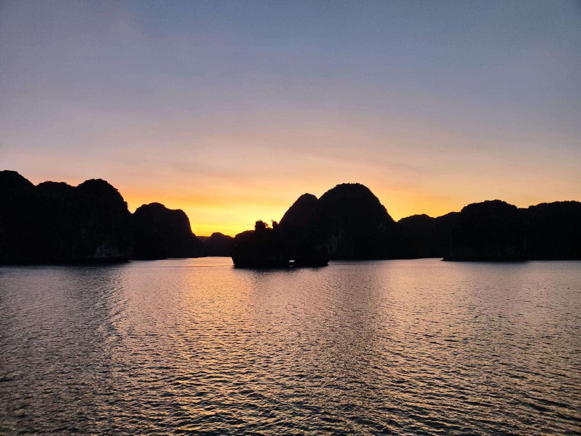 Venezia Boutique Cruises - Catba Island Hotel Chan Chau Ngoại thất bức ảnh