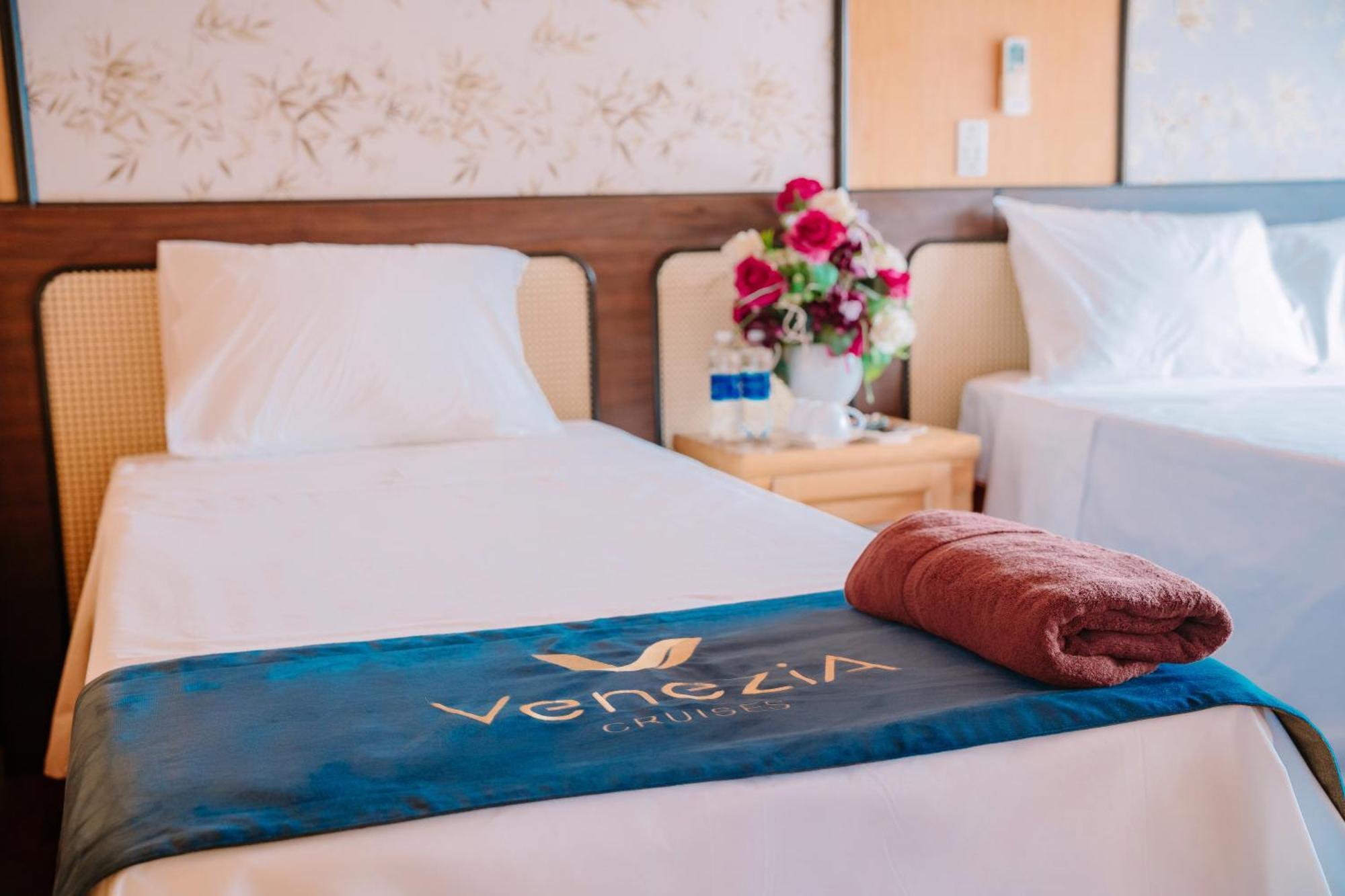 Venezia Boutique Cruises - Catba Island Hotel Chan Chau Ngoại thất bức ảnh